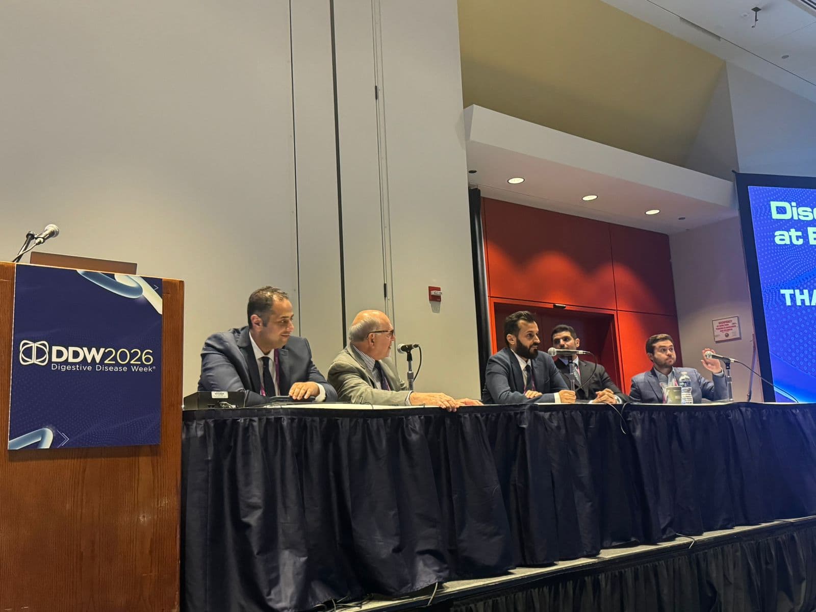 Side view of the SGA × ASGE panel during the joint DDW 2026 clinical session.